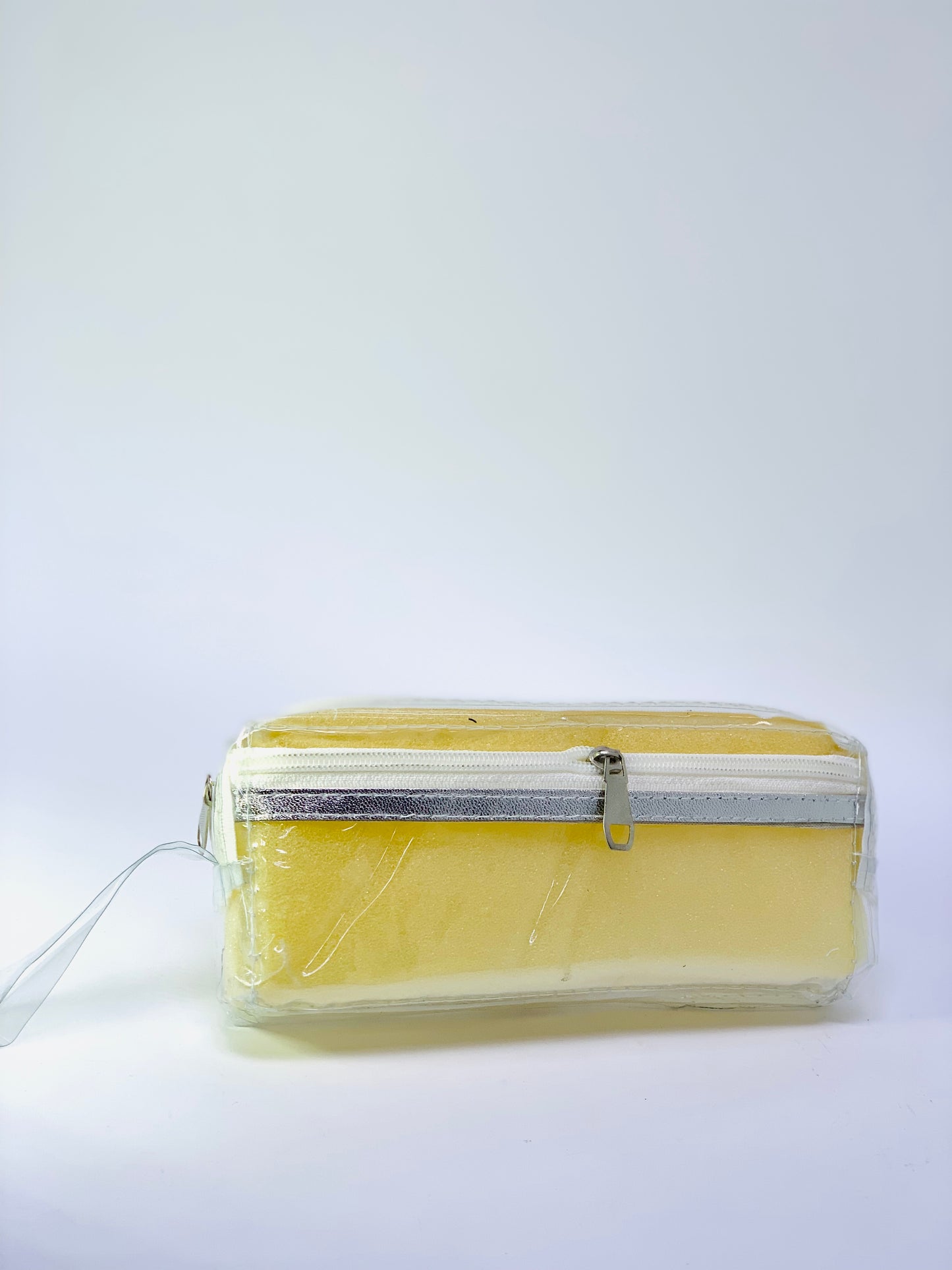 TRANSPARENT PENCIL CASE