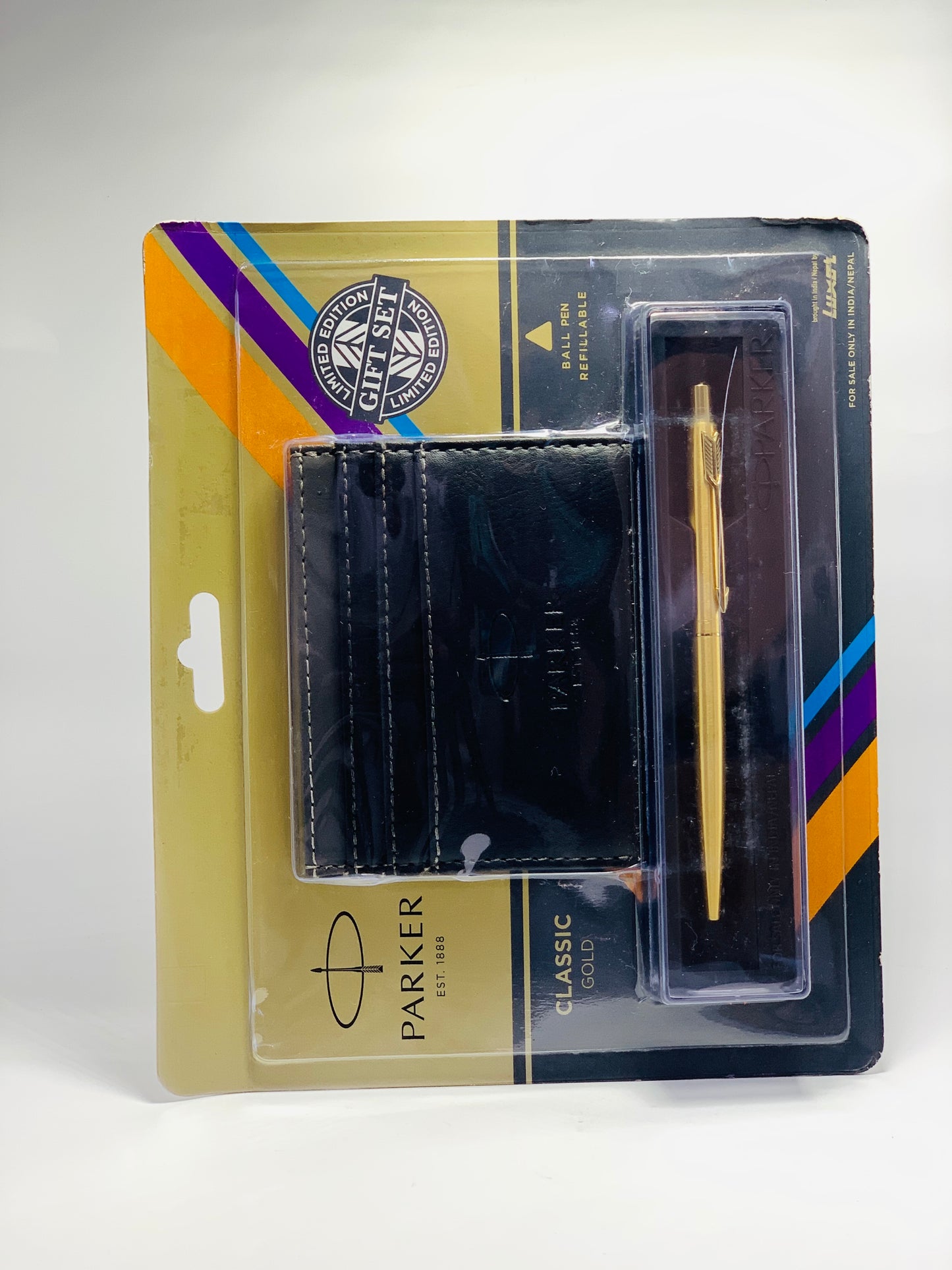 قلم باركر كلاسيك الذهبي مع محفظة باركر