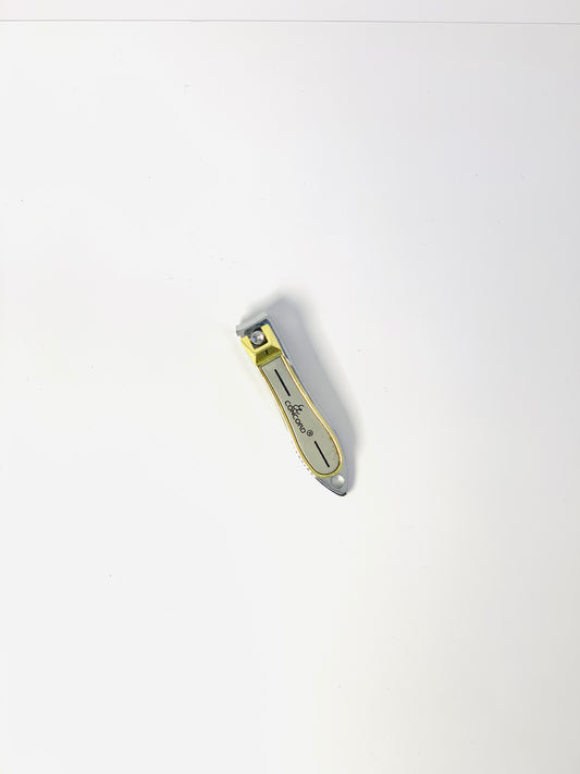 NAILS  CUTTER GOLD AND SILVER