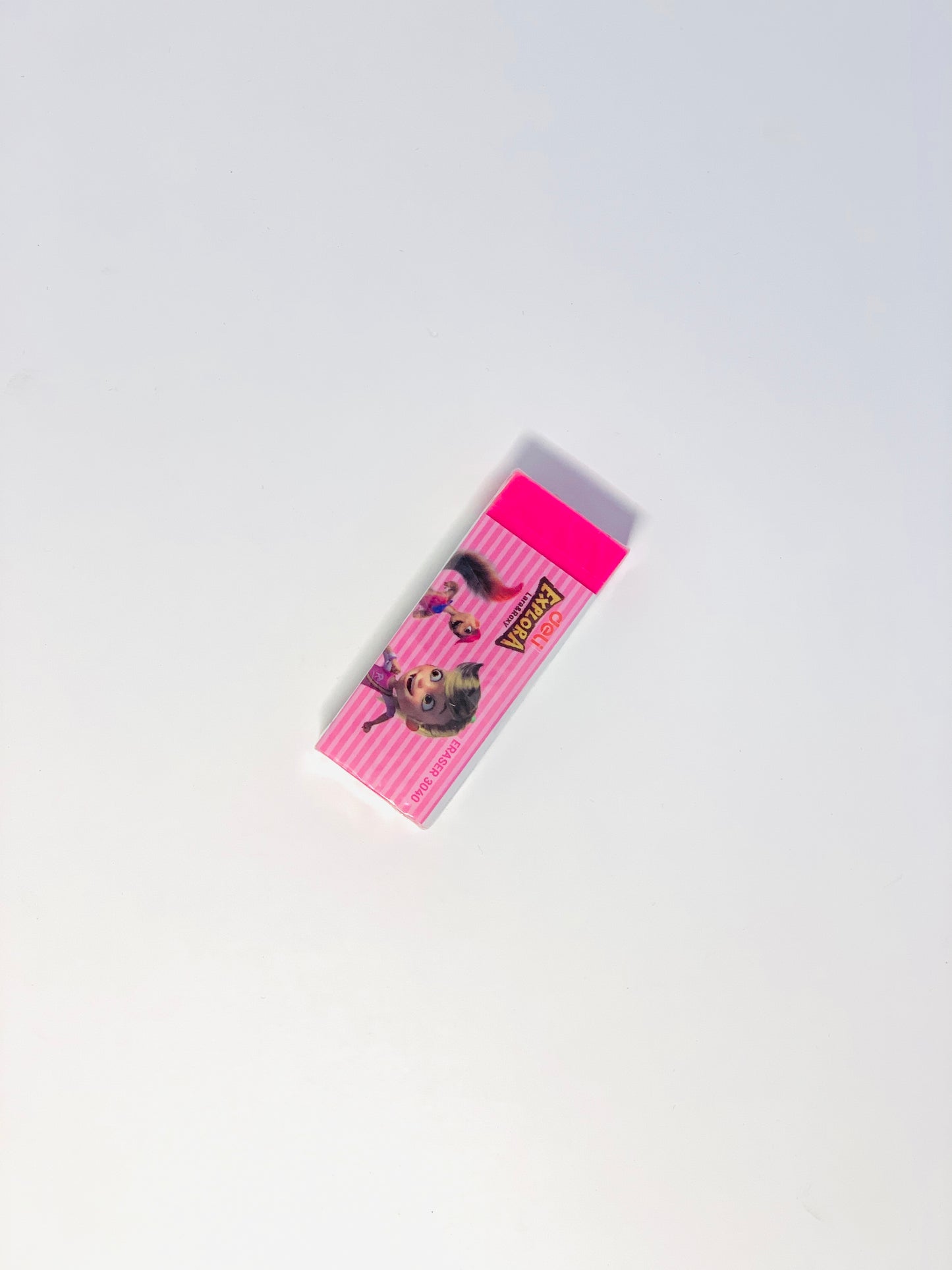 ممحاة ديلي إكسبلورا باللون الوردي