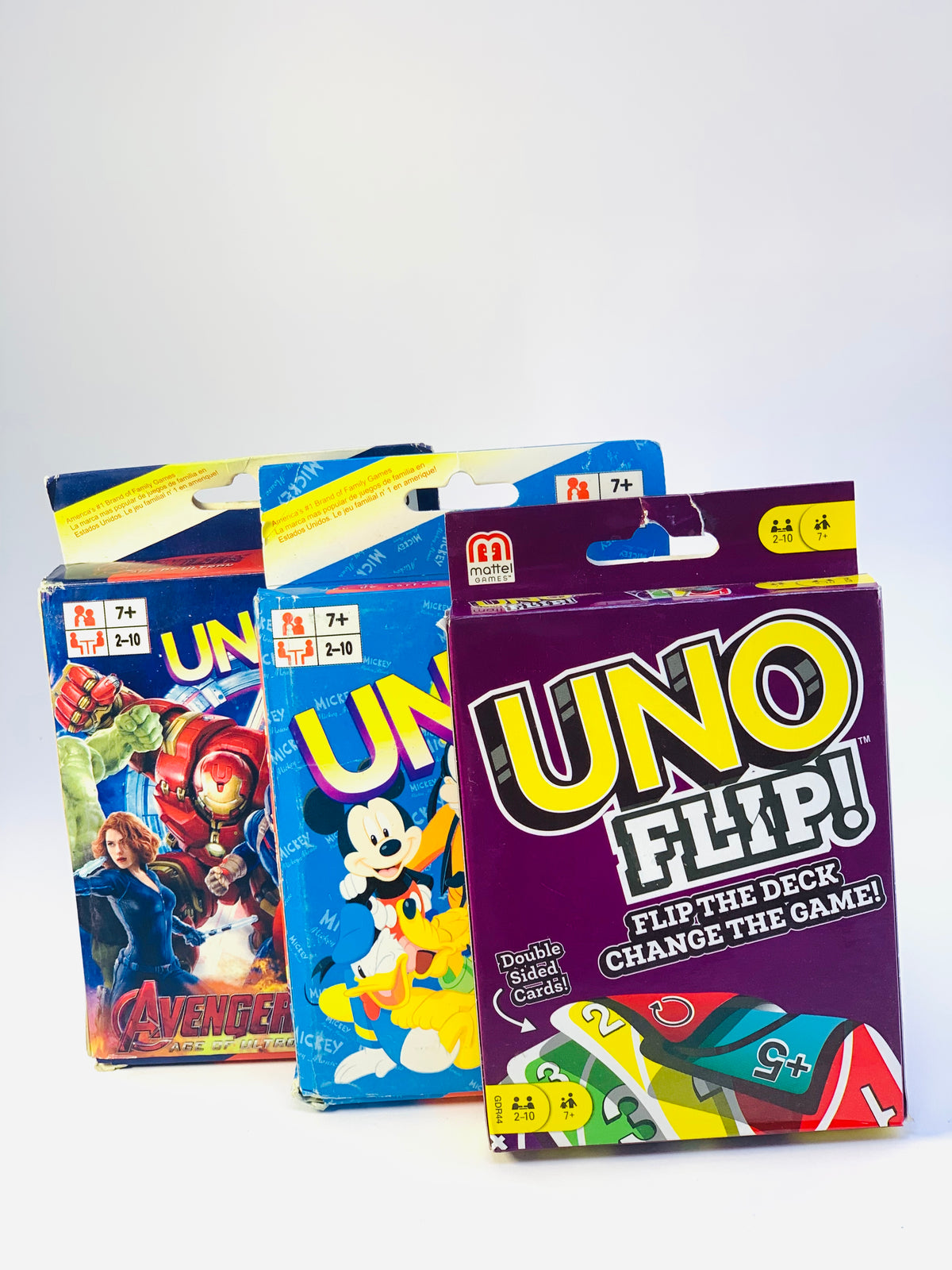 بطاقة UNO 7+ متنوعة لكل منها