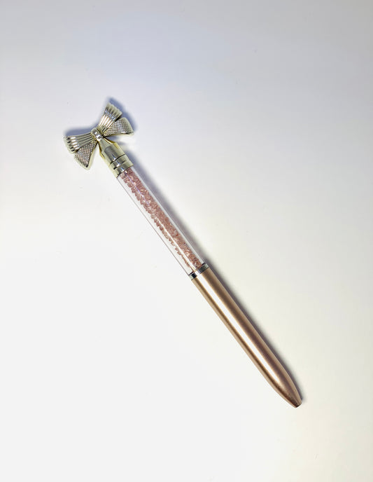 قلم لامع باللون الأزرق