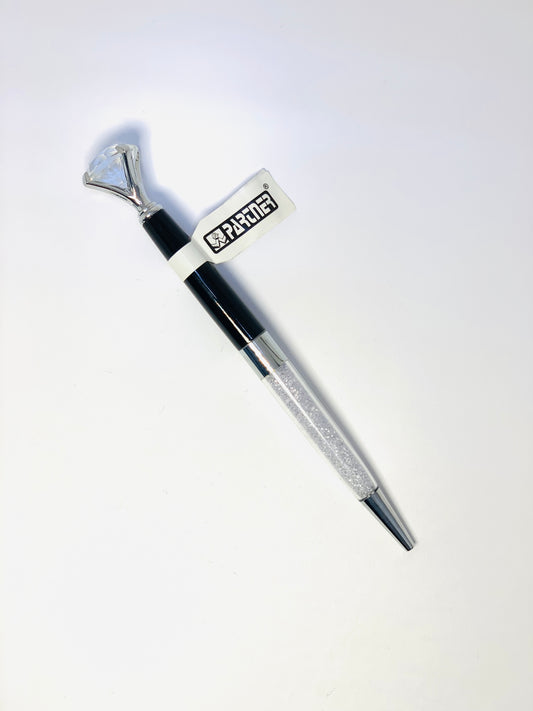 قلم باللون الأزرق بتصميم ماسي من الشريك