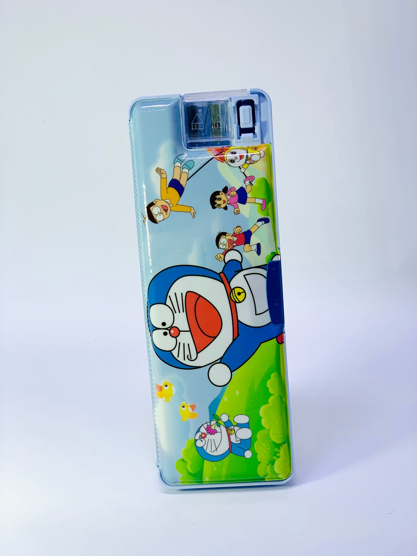 CUTE BLUE MAGNETIC CASE  WITH SHARPENER